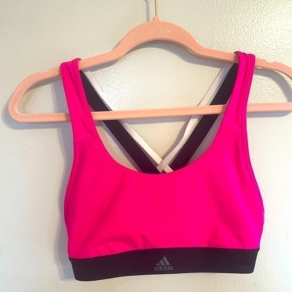𝅺adidas Sports Bra